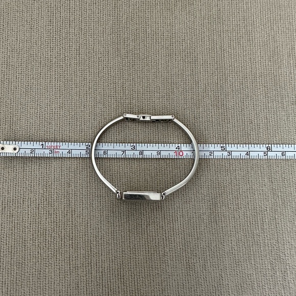 EUC Gucci Watch - Picture 12 of 15